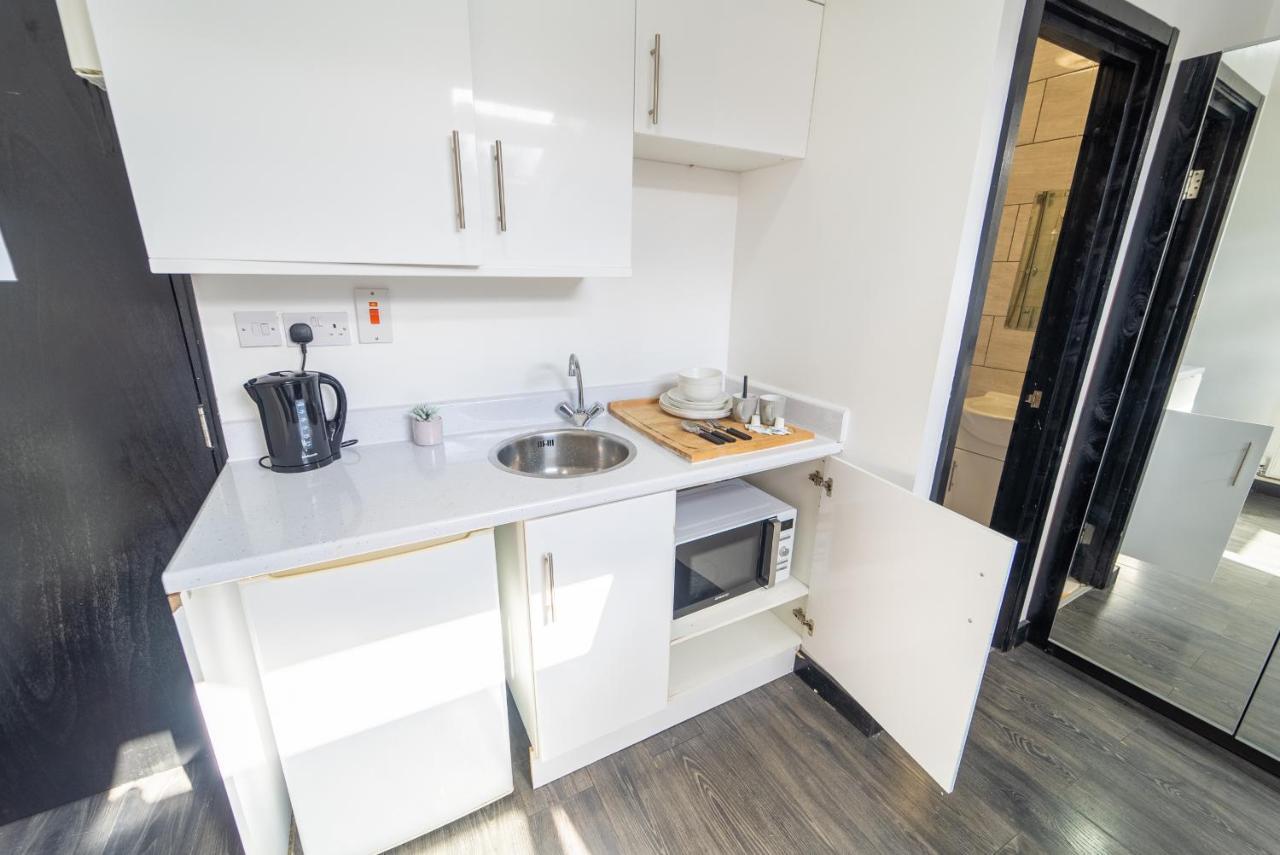 Staysa Equipped Studios Near Qe And Uob In Guesthouse Close To The City! Бирмингем Номер фото