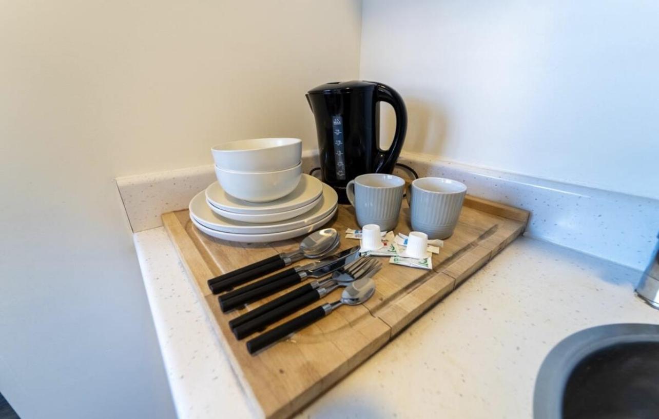 Staysa Equipped Studios Near Qe And Uob In Guesthouse Close To The City! Бирмингем Экстерьер фото