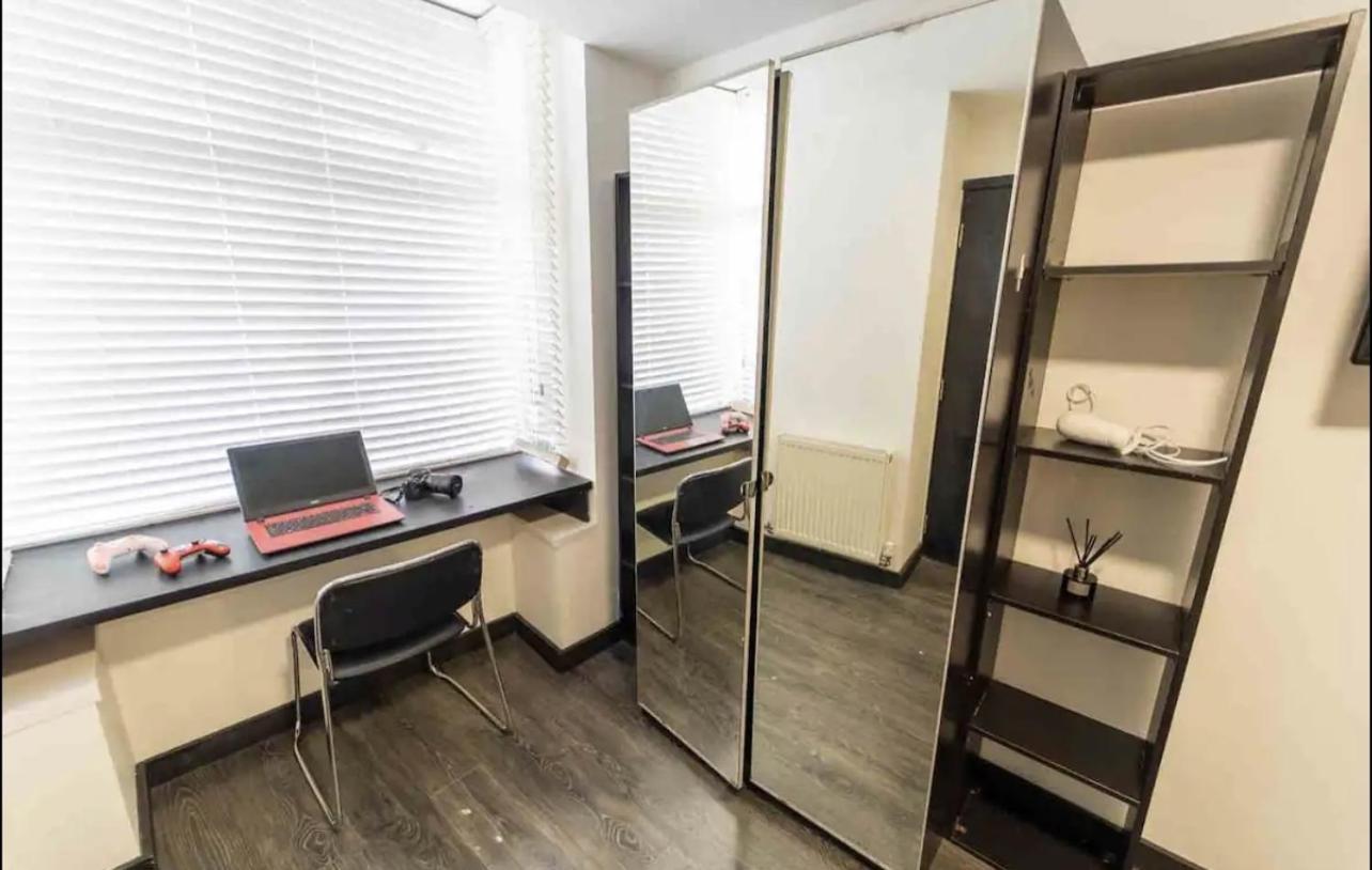 Staysa Equipped Studios Near Qe And Uob In Guesthouse Close To The City! Бирмингем Экстерьер фото